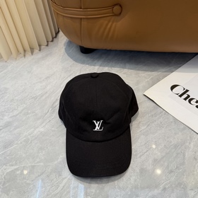 路易威登棒球帽LouisVuitton 新款LV棒球帽，重工打造 完美刺繡，高端