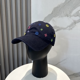 LV路易威登 高版出貨，刺繡字母棒球帽，非常經典的經典，流行的複古美，四季可用，