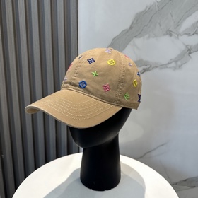 LV路易威登 高版出貨，刺繡字母棒球帽，非常經典的經典，流行的複古美，四季可用，