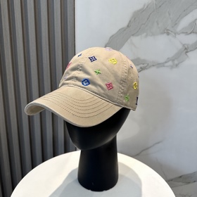 LV路易威登 高版出貨，刺繡字母棒球帽，非常經典的經典，流行的複古美，四季可用，