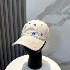 LV路易威登 高版出貨，刺繡字母棒球帽，非常經典的經典，流行的複古美，四季可用，