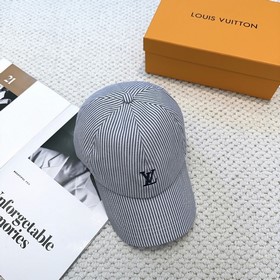 路易威登棒球帽LouisVuitton 新款LV棒球帽，重工打造 完美刺繡，高端