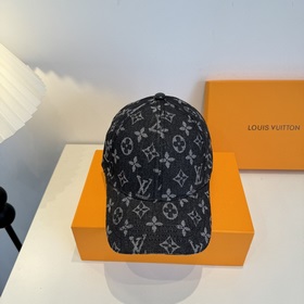 路易威登棒球帽 LouisVuitton 新款LV棒球帽，重工打造 高端大氣，百