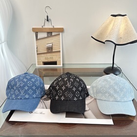 路易威登棒球帽 LouisVuitton 新款LV棒球帽，重工打造 高端大氣，百