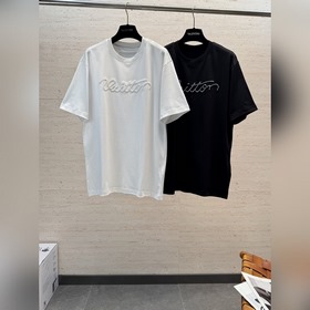 LV26S新款春夏休閑男士圓領短袖，十分驚豔，客供純棉面料打造 擁有優越的透氣性
