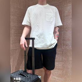 衣服價格2300  褲子價格2500 LOUIS VUITTON 路易 LV
