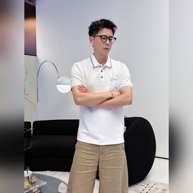 Lv 2026春夏新款polo領短袖系列。精選頂級絲光珠地棉面料，三标齊全！時尚