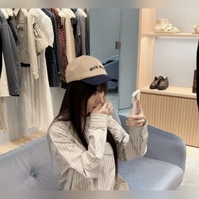 miumiu缪缪新款遮陽鴨舌帽，頭圍57cm