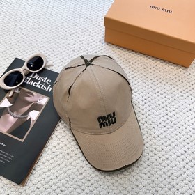 [Miumiu缪缪]高版本新款訂單款刺繡棒球帽 大牌款超好搭配，趕緊入手！