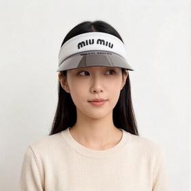 缪缪miumiu新款空頂遮陽帽，可調節