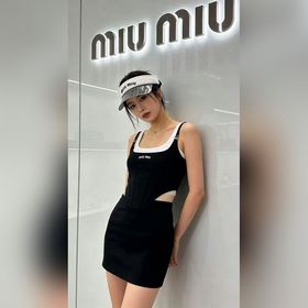 缪缪miumiu新款空頂遮陽帽，可調節