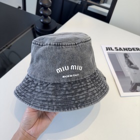 miumiu缪缪新款牛仔漁夫帽，遮陽帽