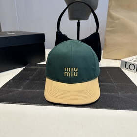 Miumiu缪缪高版本新款訂單款刺繡棒球帽 大牌款超好搭配，趕緊入手！