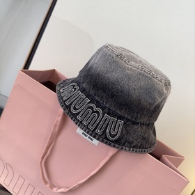 miumiu缪缪新款牛仔漁夫帽，頭圍57cm