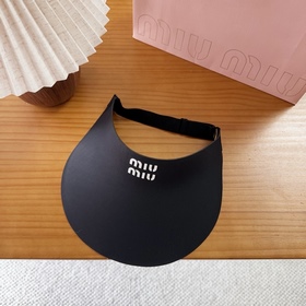 miumiu 缪缪 夏季空頂帽，跑步遮陽防曬兩不誤，夏季必備單品，戴着不悶熱，非