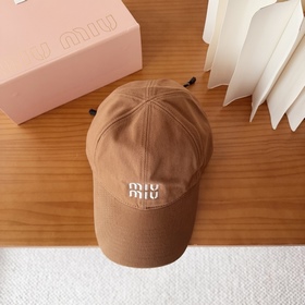 miumiu 缪缪秋冬新品棒球帽 原單正品開模訂制，原版做工細緻質量超贊！