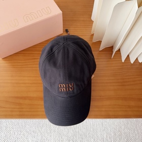 miumiu 缪缪秋冬新品棒球帽 原單正品開模訂制，原版做工細緻質量超贊！