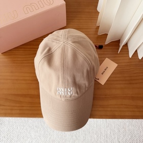 miumiu 缪缪秋冬新品棒球帽 原單正品開模訂制，原版做工細緻質量超贊！