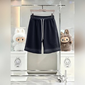 miumiu 三标齊全。 2026夏季新款最新品短褲，專櫃同步有售，原單狠貨，時