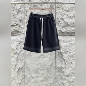 miumiu 三标齊全。 2026夏季新款最新品短褲 ，專櫃同步有售，原單狠貨，