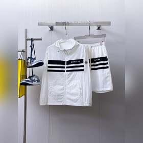 蒙口 2026夏季 防曬衣套裝皮膚衣，采用進口輕尼龍科技面料制作，3D印花上身柔