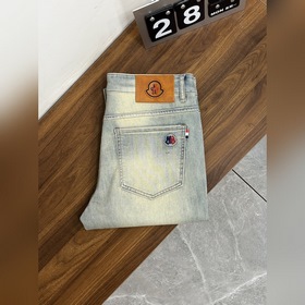 Moncler 獨家專供新款 蒙口潮男時尚休閑牛仔褲，高端歐版原單褲子，潮流時尚