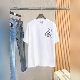 Moncler 蒙口  三标齊全 2026夏季新款最新品短袖T恤，專櫃同步有