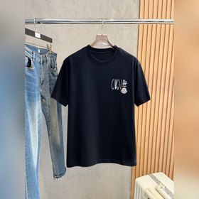 Moncler 蒙口  三标齊全 2026夏季新款最新品短袖T恤，專櫃同步有