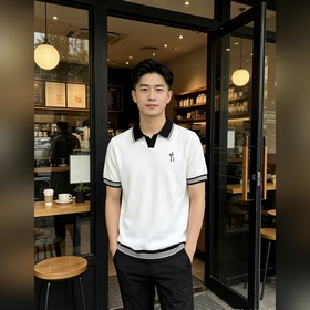 Moncler 蒙口   2026春夏新款男士頂級針織翻領T恤，品牌最新設計