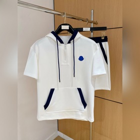 蒙口 2026夏季最新款，男女同款，經典設計短袖T恤短褲套裝，微擴版型，定制空氣
