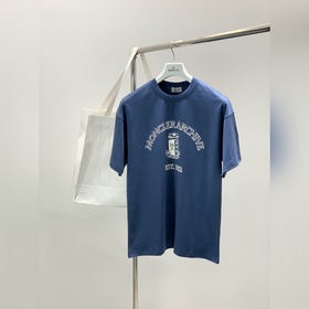 Moncler 蒙口，2026夏季最新品，專櫃同步有售，原單狠貨，時尚休閑圓領短