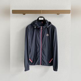 蒙口 2026春夏新款男士防曬服輕薄外套， 獨特訂制防曬科技面料，結合涼感塗層體