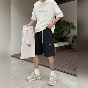 普拉達 三标齊全 2026夏季新款男士休閑短褲，高級定制面料透氣面料 透氣彈力舒