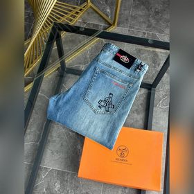 普拉達 IT 新款來襲 春夏爆款新品 專櫃有售 實體店極品牛仔褲 專櫃原版1：1