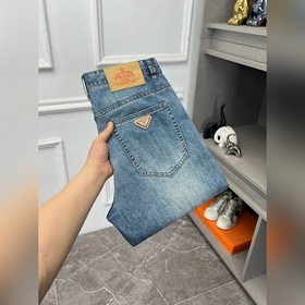 普拉達 IT 新款來襲 春夏爆款新品 專櫃有售 實體店極品牛仔褲 專櫃原版1：1