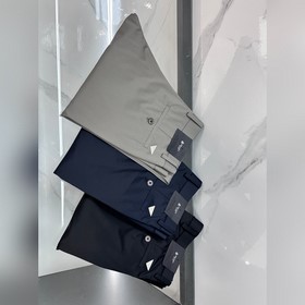 普拉達 專櫃熱銷新款休閑西褲，頂級高端出貨，真正頂級代加工廠嚴格工序，适合出示各