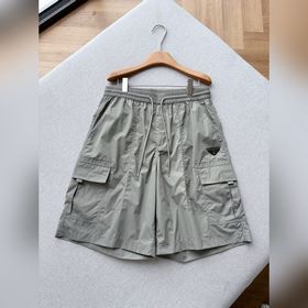 Prada 普拉達夏季機能工裝休閑短褲 硬核奢感，随性高級 自帶意式極簡格調的P