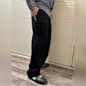 Prada 普拉達拼接闊腿神褲 松弛感天花闆 自帶高級松弛氣場的Prada 普拉