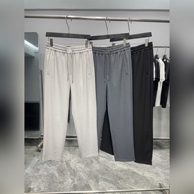 Prada 普拉達26SS春夏新款經典三角标抽繩男士休閑褲！ 意式極簡與都市機能