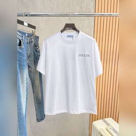 Prada 普拉達  三标齊全 2026夏季新款最新品短袖T恤，專櫃同步有售，
