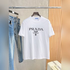 Prada 普拉達  三标齊全 2026夏季新款最新品短袖T恤，專櫃同步有售，