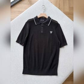Prada 普拉達26春夏網眼針織POLO衫 甄選100%精梳棉，以精密華夫格網