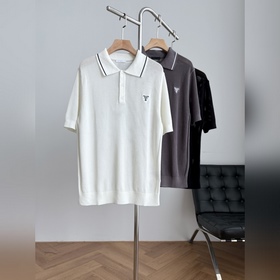 Prada 普拉達26春夏網眼針織POLO衫 甄選100%精梳棉，以精密華夫格網