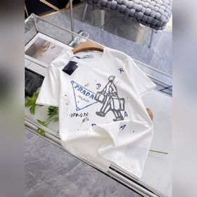 Prada 普拉達 普拉達 高定面料 2026春夏新品上市 時尚經典圓領短袖