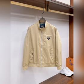 普拉達 2026春季新款夾克外套，秀場新品 品相非常完美，舒适保暖，三标齊全色澤