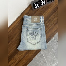 Versace 獨家專供新款 範思哲潮男時尚休閑牛仔褲，高端歐版原單褲子，潮流時