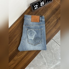 Versace 獨家專供新款 範思哲潮男時尚休閑牛仔褲，高端歐版原單褲子，潮流時