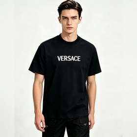 Versace 2026ss秋季新款發布 範思哲圓領短袖T恤，高端新款短袖，字