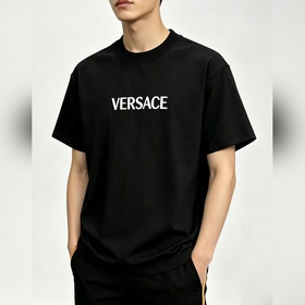 Versace 2026ss秋季新款發布 範思哲圓領短袖T恤，高端新款短袖，字