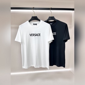 Versace 2026ss秋季新款發布 範思哲圓領短袖T恤，高端新款短袖，字